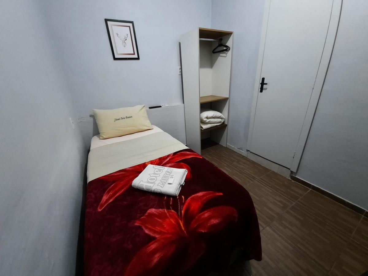 Hotel Tres Passos - Prox Ao Aeroporto E Rodoviaria Порту-Алегри Экстерьер фото